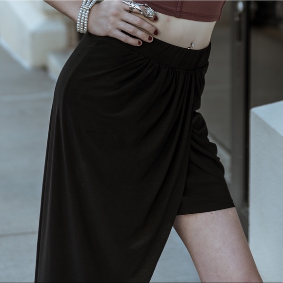 Charolette Russe Skirt Medium - Picture 1 of 4